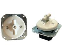 Conmutador empotrable de porcelana blanca, características técnicas superiores, ideal para iluminación y control de circuitos eléctricos.