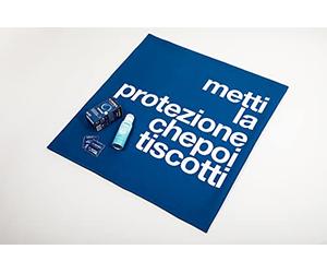 CONTROL Pon la protección que te quemes después de quemarlo. Caja compuesta por una toalla de playa azul de las camisetas de la salud, preservativos clásicos Control y una mousse de masaje explosivo.