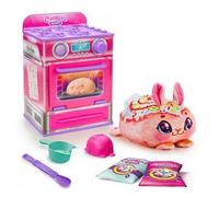 COOKEEZ MAKERY Horno y Cinnamon Treatz Mezcla y CREA a tu Mejor Amigo! Mete la Masa en el Horno y se transformará en un Peluche Interactivo, calentito y perfumado. ¿Qué Peluche crearás?