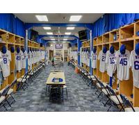 CORFOTO Tela 2.1x1.5m Fondo Vestuario Chicago Cubs Interior Vestuario Equipo de Béisbol Profesional Fondo Fotográfico para Fiesta Temática Deportiva Accesorios de Foto