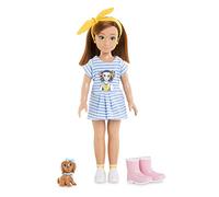 Corolle 9000600040 - Juego de muñecas Zoe Naturaleza y Aventura, Muñeca de vestidor con Perro, con Banda para el Pelo, Pendientes y Botas de Goma Extra, muñeca de 28 cm con Aroma a Vainilla, a Partir
