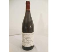 côte chalonnaise aubert de villaine la digoine rouge 2009 - bourgogne france: une bouteille de vin.
