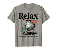Cotización Raccoon Relax Nothing Is Under Control Camiseta