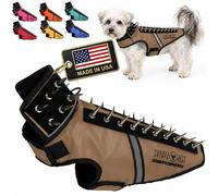 CoyoteVest SpikeVest - Arnés para perros pequeños, chaleco reflectante con pinchos para protegerlos de halcones, coyotes, rapaces y ataques de animales, fabricado en EE. UU., marrón Texas, S