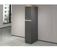 Cozinha com despensa com efeito madeira