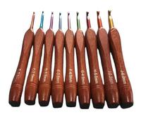 Cpolebev Juego de Agujas de Crochet de Madera, Juego de Agujas de Crochet de Bambú de 9 Piezas, Agujas de Crochet de Aluminio Multicolor para Hilo de Crochet de 2 una 6 Mm