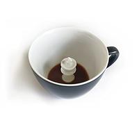 Creature Cups Taza de cerámica del Rey del ajedrez (11 onzas, negro) - Taza interior con estatua oculta - Gambito de la Reina - Día festivo, cumpleaños, regalo de inauguración de la casa para los