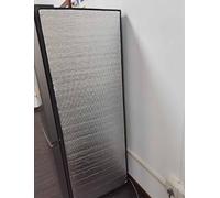 Cubierta aislada para refrigerador con succión magnética para protección solar y eficiencia energética