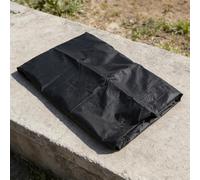 Cubierta de televisión al aire libre para pantallas de 22 a 75 pulgadas con bolsillo remoto y dobladillo adhesivo en color negro para protección contra la intemperie durante todo el año en el patio