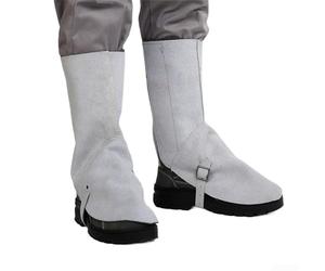 Cubiertas de botas de soldadura resistentes al calor de cuero vacuno con correas seguras para protección del calzado en forja de corte de metal y seguridad en el trabajo industrial (blanco grisáceo)