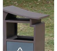 Cubo de Basura Contenedor de basura de acero galvanizado con diseño de techo creativo for espacios públicos comerciales al aire libre. Cubo de reciclaje