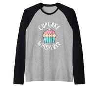 Cup Cake Whisperer Best Dessert Viral Cup Cake Recipe Bakery Camiseta Manga Raglan