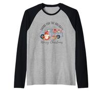 Cute GNOME for The Holidays Merry Christmas Festive Graphic Camiseta Manga Raglan