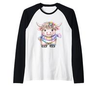Cute Highland Cow with Rainbow Scarf - Kawaii Baby Cow Camiseta Manga Raglan