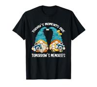 Cute Traveling Gnomies For Photography Lovers with Memories Camiseta
