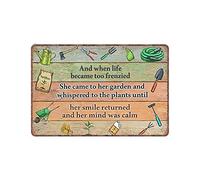 DAIERCY Cartel de metal con texto en inglés "And When Life Became Too Frenzied She Came to Her Garden" (140 x 200 mm)
