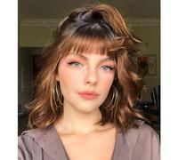 DaiMer Brown Wig with Bangs Auburn Wigs for Women Short Wavy Light Brown Wig Shoulder Length Curly Bob Synthetic Heat Resistant Fiber for Daily Party Use (16 pulgadas) Natural Curly