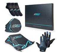 DAPPER RACING | SIMRACER Starter Pack | Guantes Compatibles con Pantalla + Tres Pares de Calcetines SIMRACING + Fundas para Volante y Pedales | Caja Negro Mate | Set para Regalo (M)