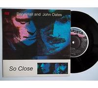 DARYL HALL AND JOHN OATES - DARYL HALL AND JOHN OATES - SO CLOSE - 12" VINYL