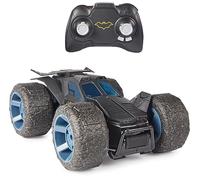 DC Comics, Batman, Stunt Force Batmobile, Coche por Control Remoto para Interiores, Compatible con Figuras de acción, Velocidad Turbo e impactantes Acrobacias, Juguetes coleccionables de superhéroes