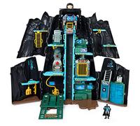 DC Comics - Escenario Batcueva de más de 80 cm de Alto con Forma de Batman y Sonidos + Figura Batman 10 cm y Accesorios Exclusivos - 6060852 - Superheroes Juguetes - Juguetes Niños 4 Años +