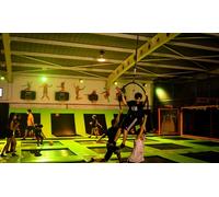 De lunes a jueves para 2 personas: 1 hora y media de saltos en camas elásticas y piscina de bolas