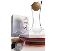 Decantador de Vino con Accesorios (Tapón de Corcho, Bolas Limpiadoras, Salvamentel y Posavasos) 100% Hecho Mano en Europa - Jarra de Vidrio Sonoro Superior Sin Plomo - Oxigenador e Aireador para Tinto