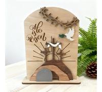 Decoración cristiana para el hogar, con texto en inglés "He is Risen", decoración de Pascua, escena de resurrección cristiana con tumba vacía y cruz, placa religiosa de madera para el hogar, iglesia
