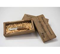 DECORANDO CON SAM Navaja de Albacete Hecha a Mano Modelo Teja Olivo, Incluye Estuche de Madera, Hoja de 6,5cm. Incluye Imán de Madera Personalizable de Regalo.