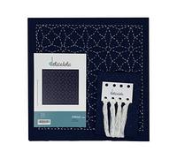 DELICATELA Sashiko | Kit de bordado Japonés | Tela de 68cm x 34cm pre-estampada (30cm x 30cm) | Hilo natural | Aguja | Instrucciones de bordado | Diseño Estrellas (Azul Índigo)