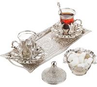 DEMMEX Juego de servir té y café turco para 2, 2 vasos, soportes de vidrio de metal, platillos, cucharas, azucarero y bandeja, grabado, bandeja de 12 x 5 pulgadas, capacidad de 3.3 onzas líquidas