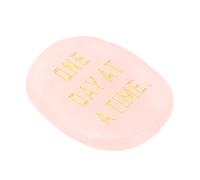 Depisuta Worry Stone Piedra Inspiradora para el Pulgar un Día a la Vez para la Ansiedad, Aumenta la Confianza en Las Mujeres, Tamaño Portátil (Pink)