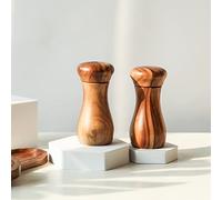 DeroTeno Juego de Molinillos de Sal y Pimienta con Bandeja, Juego de 2 Molinillos de Sal y Pimienta con mecanismo cerámico de molienda, de Madera de Acacia, Altura 13 cm, Diámetro 6 cm