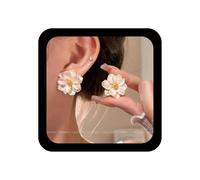Dervivea Pendientes de tuerca de acrílico bohemio con flores de camelia blanca, aretes vintage gruesos florales para boda, aretes cortos para mujer, Zinc