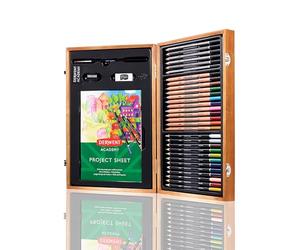 Derwent 2300147 - Set de Regalo en Caja de Madera Derwent Academy, Kit Completo con 30 Lápices de Colores, Pastel y Otros Accesorios, Ideal para Sketching, Colouring y Watercolour