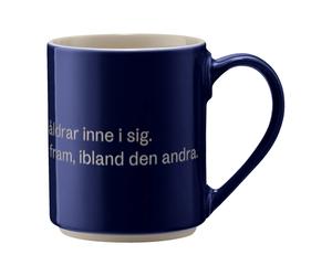 Design House Stockholm Taza Astrid Lindgren. man har ju alla åldrar Texto sueco
