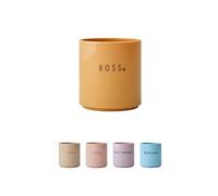 Design Letters MINI taza Tritan favorita para bebés y niños, MINI BOSS (Mostaza) - Reutilizable, Sin BPA y BPS, Palabras dulces impresas en la parte delantera y trasera, Apta para lavavajillas