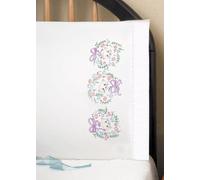 Design Works Crafts Tobin 232036 - Juego de Fundas de Almohada Estampadas para Bordado, 20 x 30 Pulgadas, diseño de Gatos de Flores
