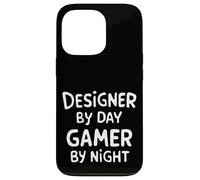 Designer by Day Gamer by Night Carcasa para iPhone 13 Pro