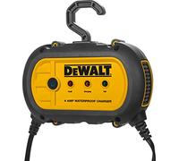 DEWALT DXAEWPC4 - Cargador de batería Impermeable de 4 amperios y 12 V Totalmente automático con Abrazaderas de Cable