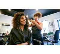 Diagnóstico capilar profesional con oxigenación del folículo y primera alquimia capilar