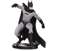 Diamond DC - Estatua de Batman Blanco y Negro de 17 cm por Gene Colan