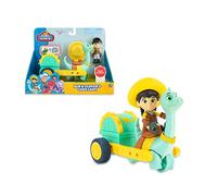 Dino Ranch - Feature Vehicle Clover & Medical, set de juguete coleccionable de la serie de dibujos, con una figura de los personajes, un carro y un dinosaurio, 3 modelos, +4 años, Famosa (DNA03200)