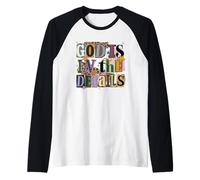 Dios está en los Detalles Collage Ransom Note Style Design Camiseta Manga Raglan