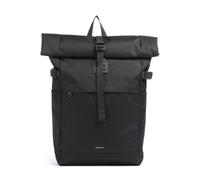 Diseñada para exploradores urbanos y viajeros diarios, esta mochila rolltop Sandqvist Icon combina estilo y sostenibilidad, fabricada con poliéster reciclado resistente e impermeable para mantener tus