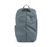 Diseñada para viajeros dinámicos, esta mochila Thule Aion combina estilo y funcionalidad con un material de lona sostenible certificado por Bluesign®, garantizando una producción ecológica. Cuenta con