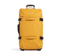 Disfruta de la máxima libertad al viajar con esta versátil bolsa de viaje Travelite Bolonia, fabricada con poliéster recubierto resistente que garantiza un uso duradero. Su capacidad de 75 litros y un
