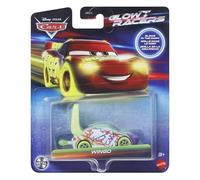 Disney Cars Mattel Glow Racers - Vehículo de metal fundido a presión 1:55 que brilla en la oscuridad con llamas