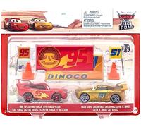Disney Cars Paquete de 2 banderas y carteles del equipo de carreras 2022 con personajes favoritos de los fanáticos (Road Trip Lightning McQueen y Racing Center Cruz Ramirez Dinoco RS on The Road 95)