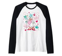 Disney Mickey And Friends Daisy Duck Around Her Iconic Items Camiseta Manga Raglan